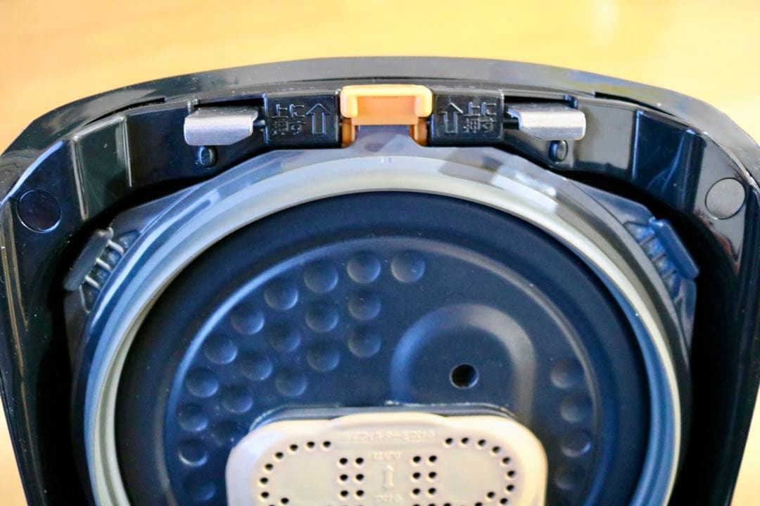 美品 象印 圧力IH炊飯器 NP-ZX10 5.5合炊き 内釜非常に良好