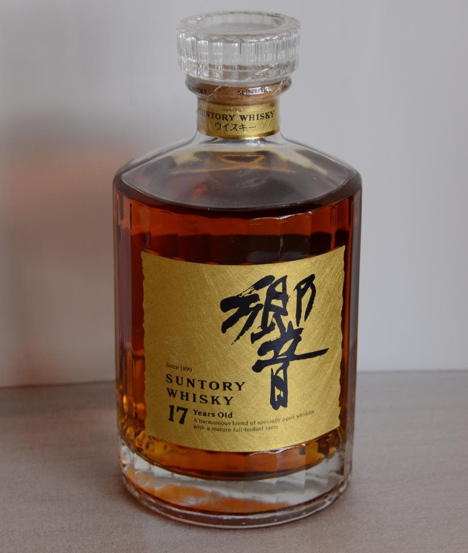 サントリーウィスキー　響 HIBIKI　17年 750ml　ゴールドラベル