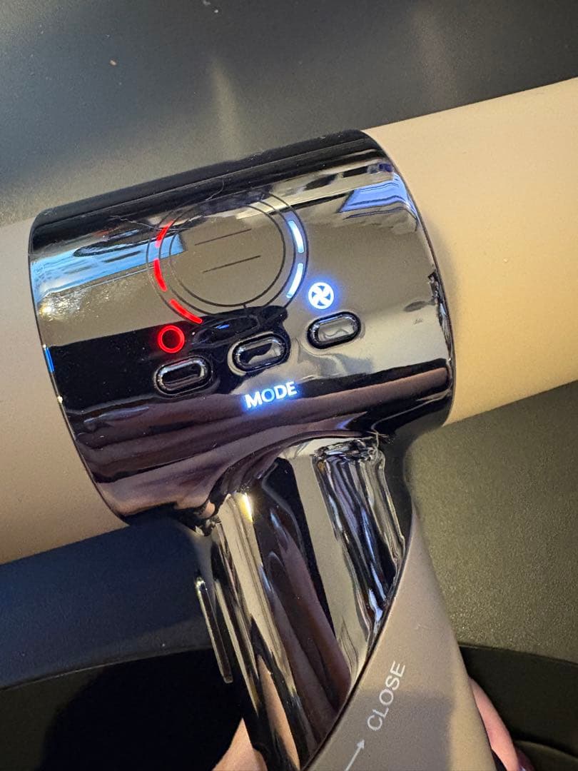 絹女 KINUJO ドライヤー モカ 稼働品 KH002