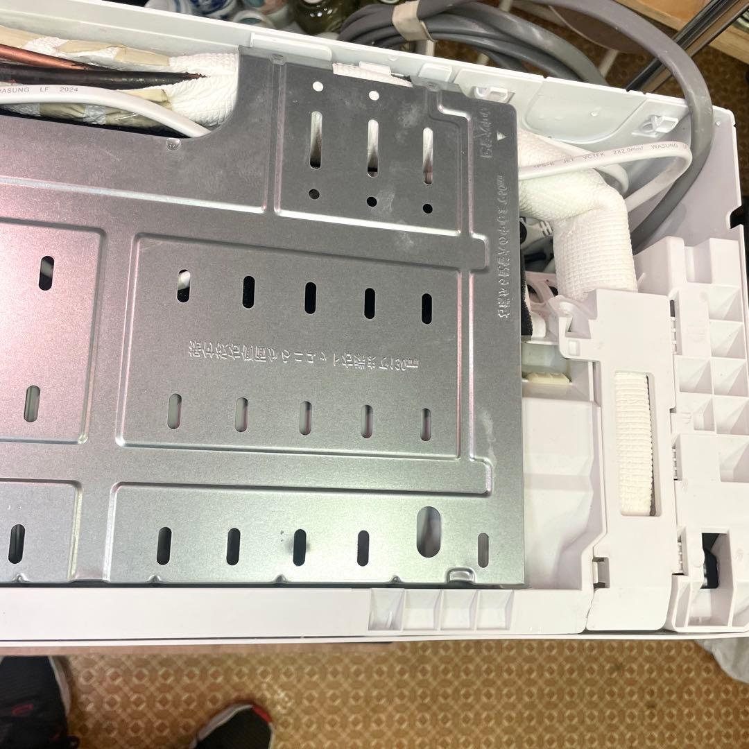 2024年製　Hisense ルームエアコン 8畳用 HA-S25F ハイセンス