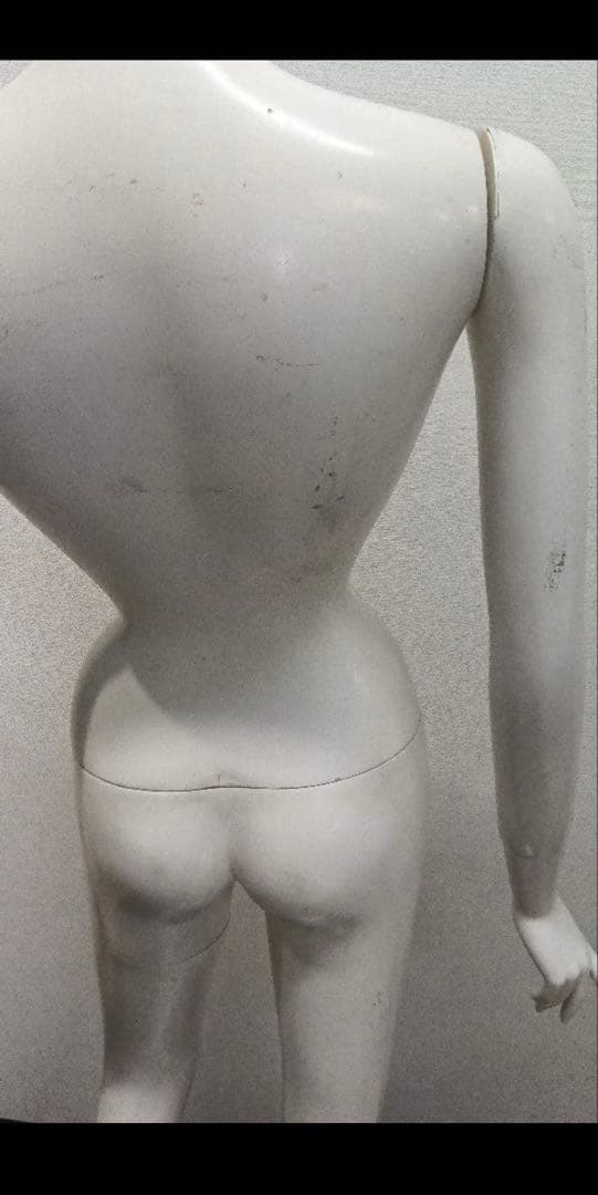 女性用ホワイトマネキン