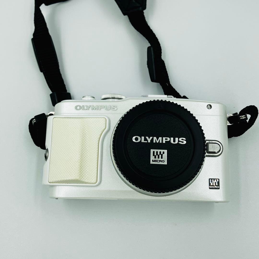 ヤマピー　OLYMPUS E-PL6 ダブルレンズ ミラーレス