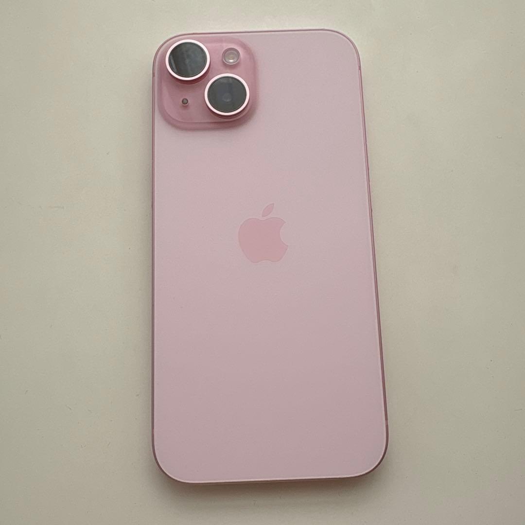 Apple iPhone 15 ピンク 本体と充電ケーブル