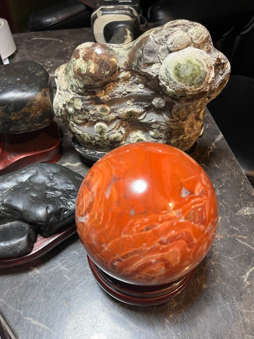 佐渡赤玉石、11センチ赤玉石球体、鑑賞石 パワーストーン、水石、日本三大銘石