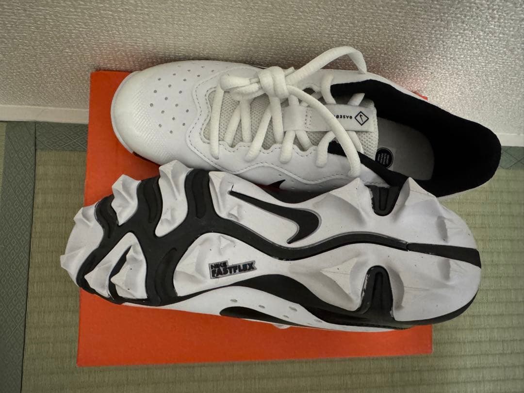 ナイキ野球スパイク ALPHA HUARACHE 4 KYSTN BG