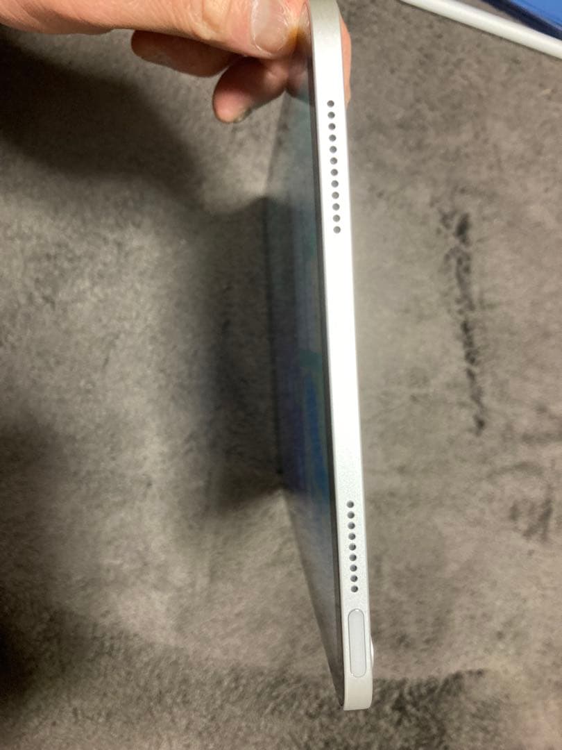 美品　iPad第10世代