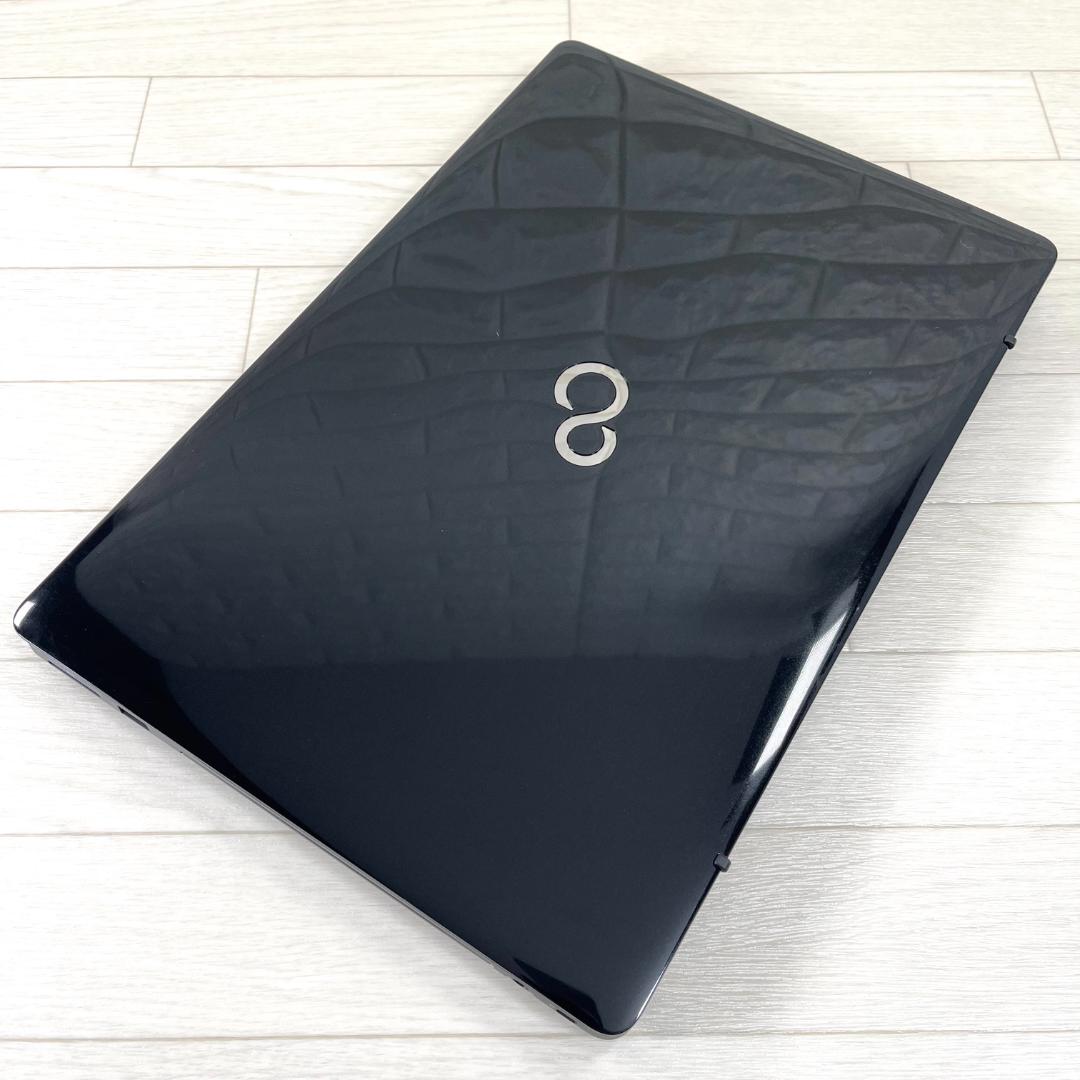 富士通 i7 高速SSD500G メモリ16 Windows11 ノートパソコン