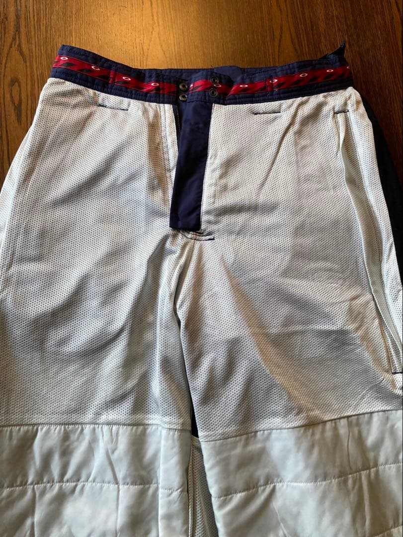 新品タグ付 OAKLEY オークリー スキー・スノーボードウェア パンツ 極寒可