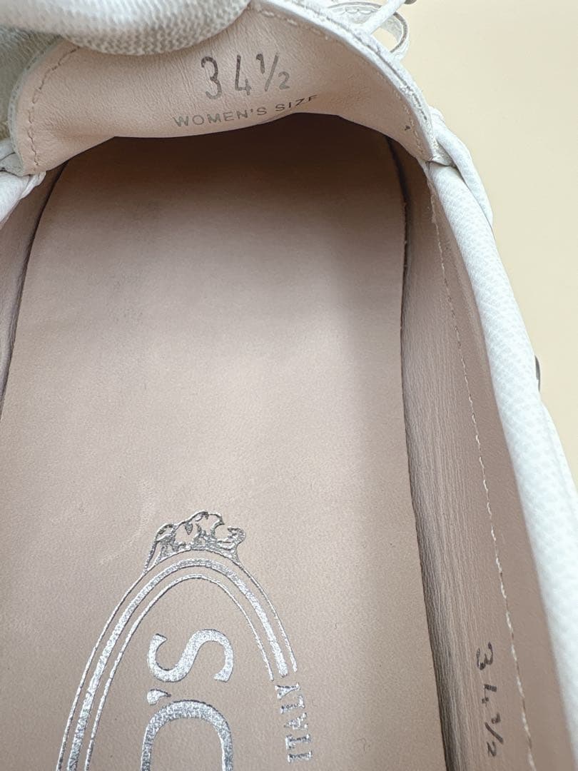 【未使用級　美品】Tod's トッズ　革靴　ドライビングシューズ21.5cm