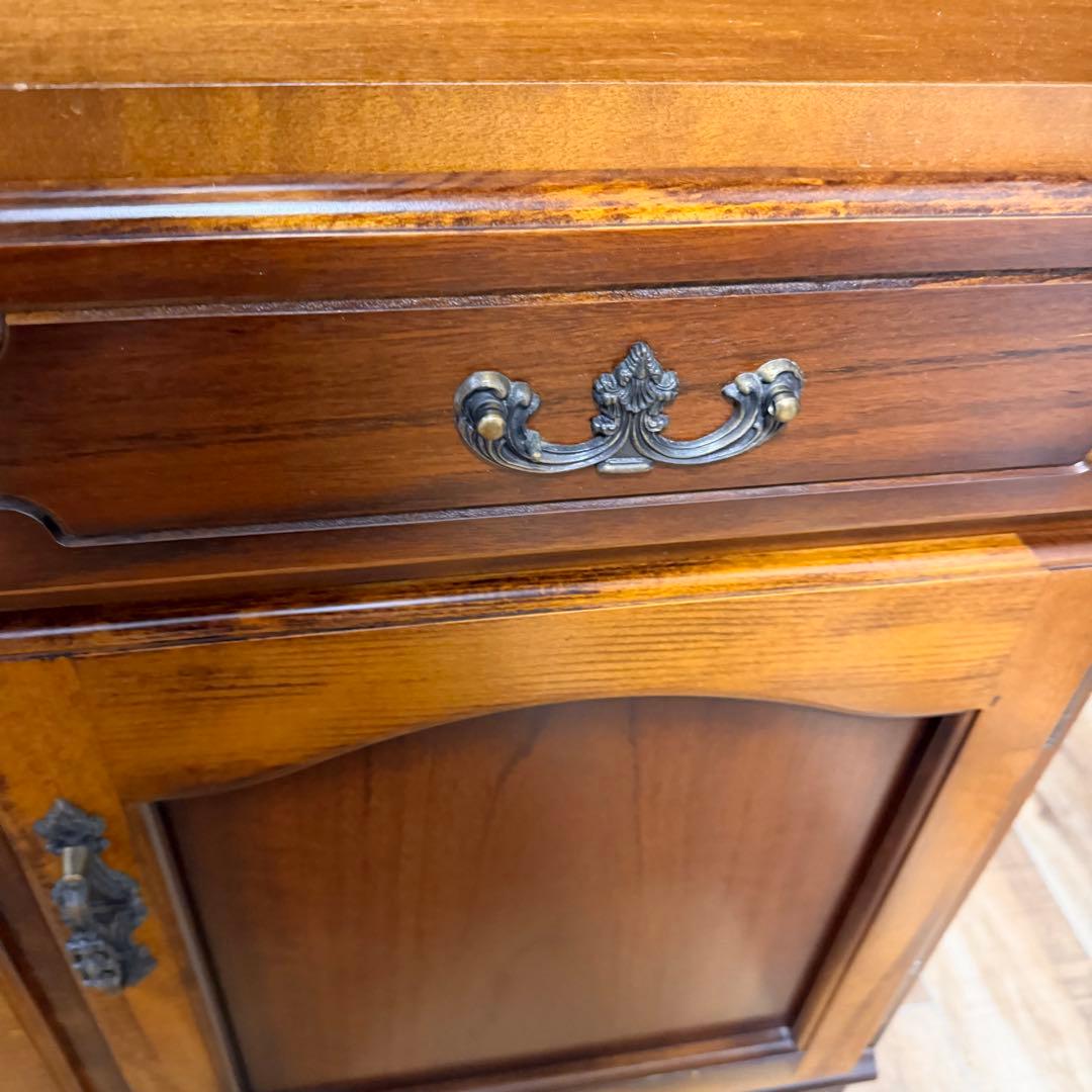 カリモク karimoku コロニアル 食器棚 キャビネット 観音開き キッチン