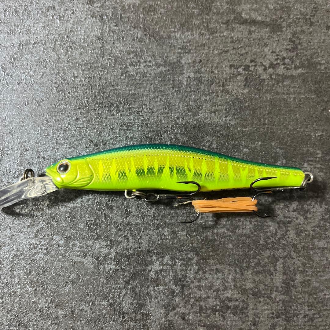 シュマリ サクラマスルアーセット