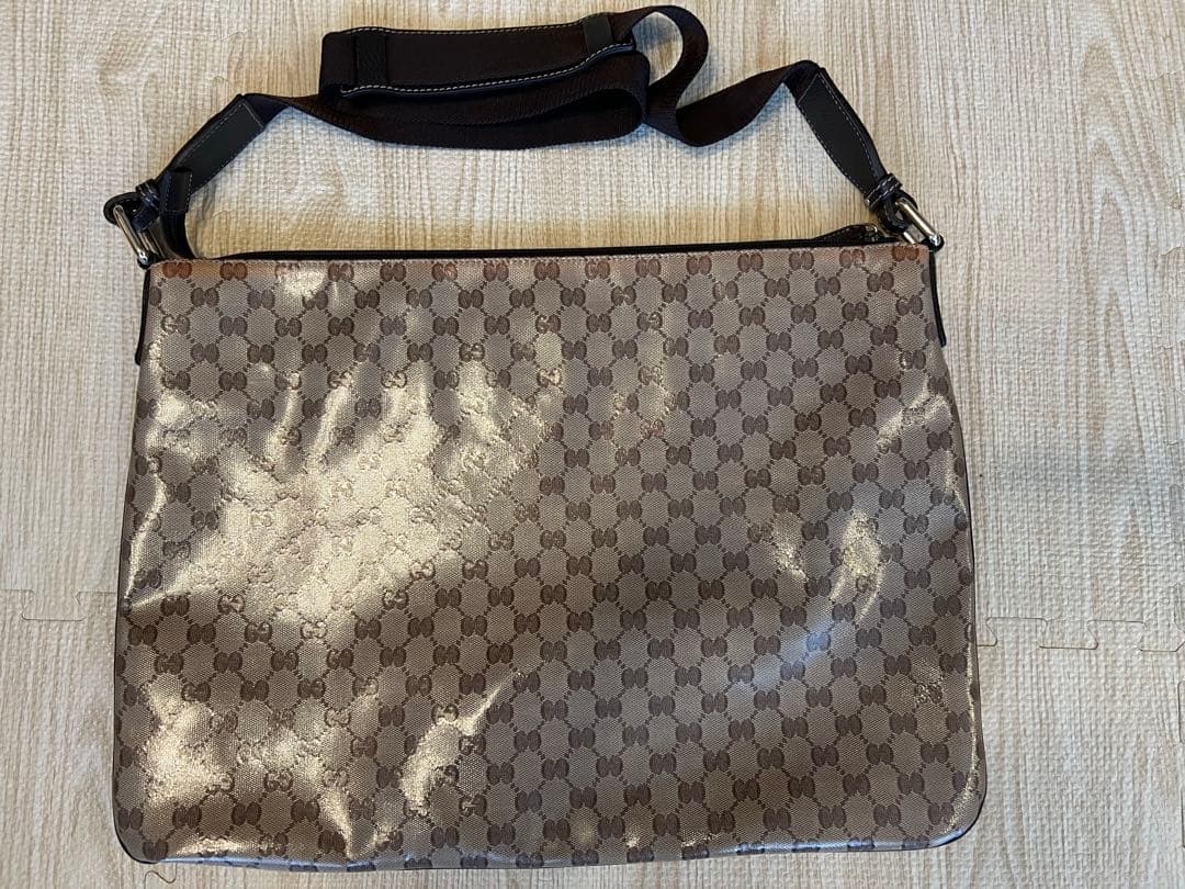 GUCCI ブラウン ショルダーバッグ 光沢仕上げ