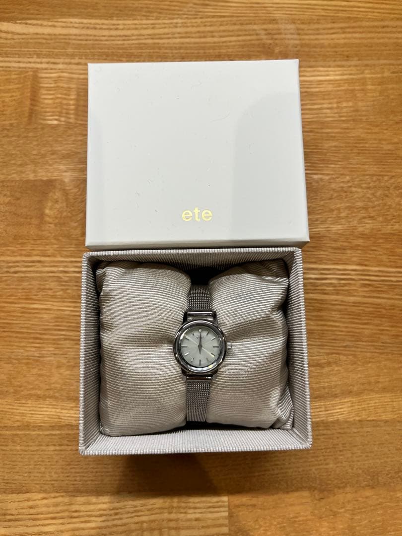 ete シルバー メッシュバンド ソーラーウォッチ