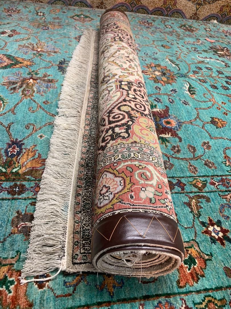 ペルシャ風シルクラグ size 122x200cm.