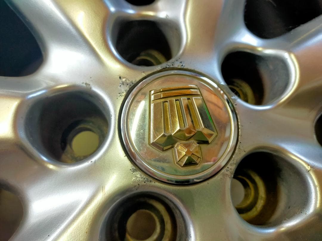 225/45R18 スタッドレスタイヤ&ホイールセット BLIZZAK VRX2