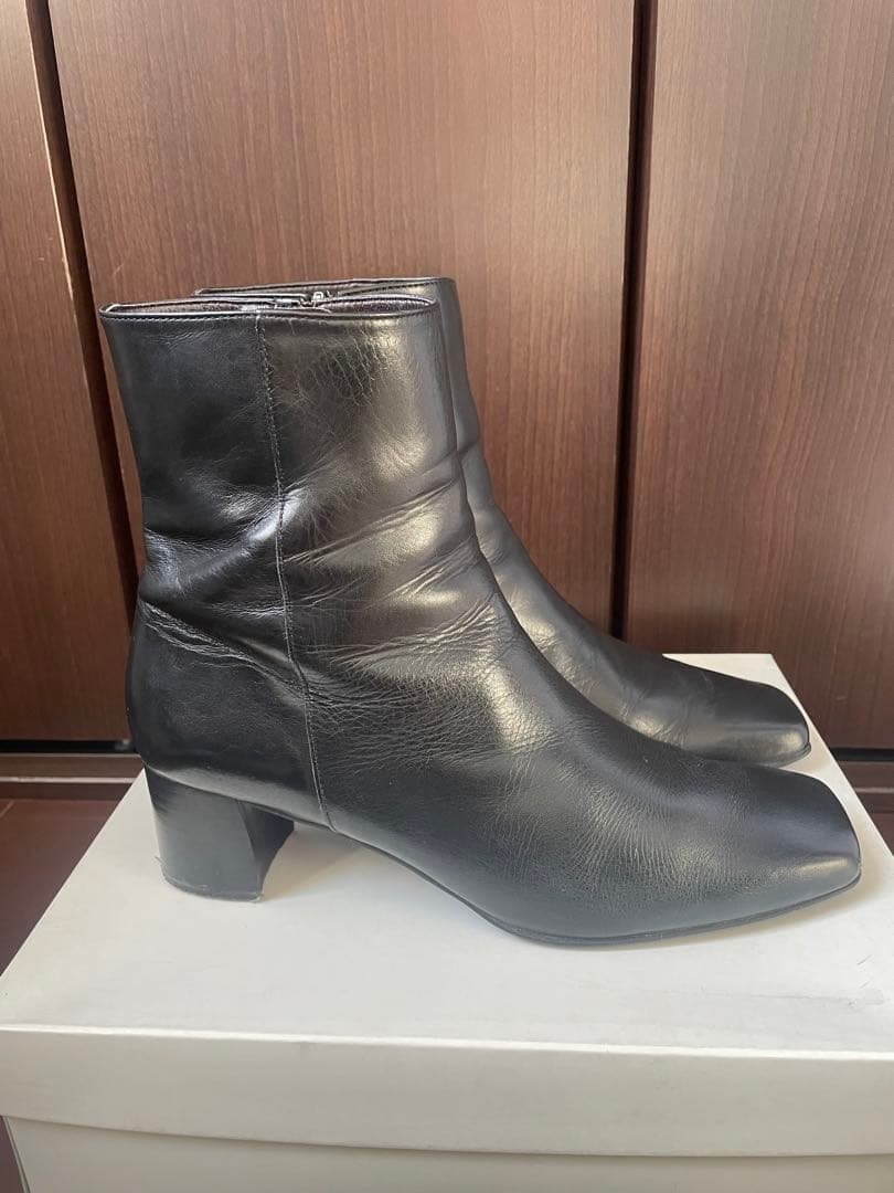 21日まで限定値下げ⭐︎美品☆ダイアナ☆ショートブーツ☆黒25㎝