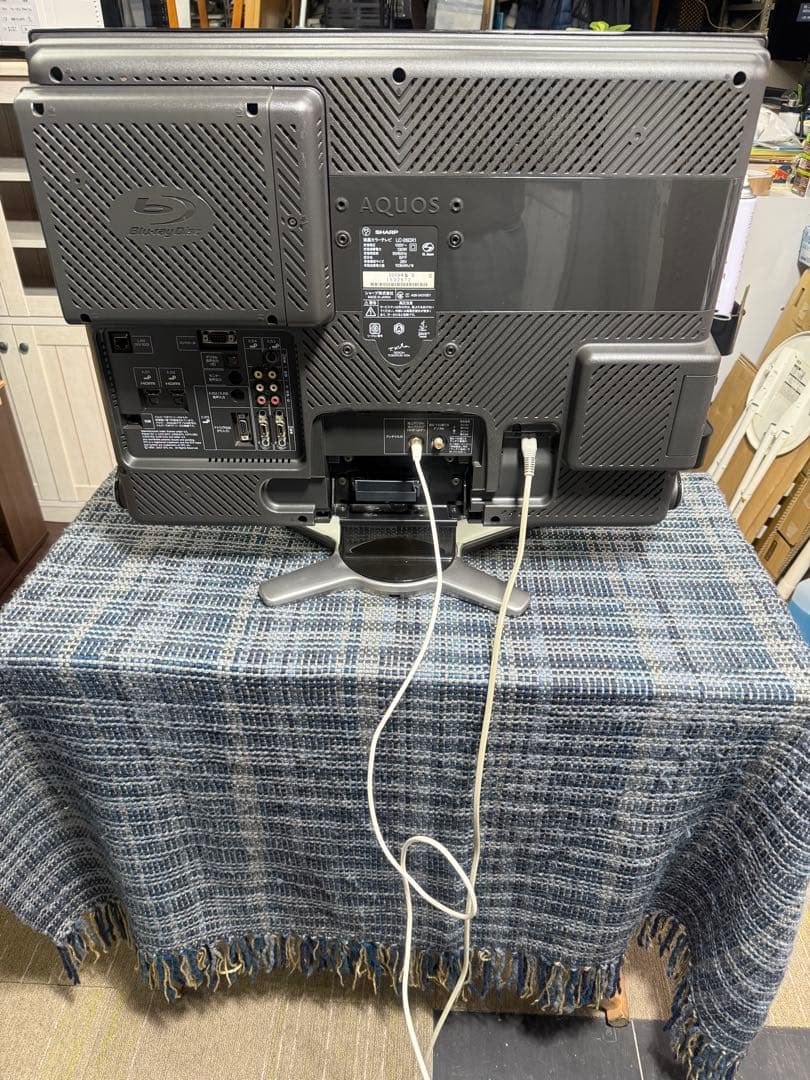 【洗浄消毒作業済】シャープ　ハイビジョン　液晶テレビ　ブルーレイLC-26DX1