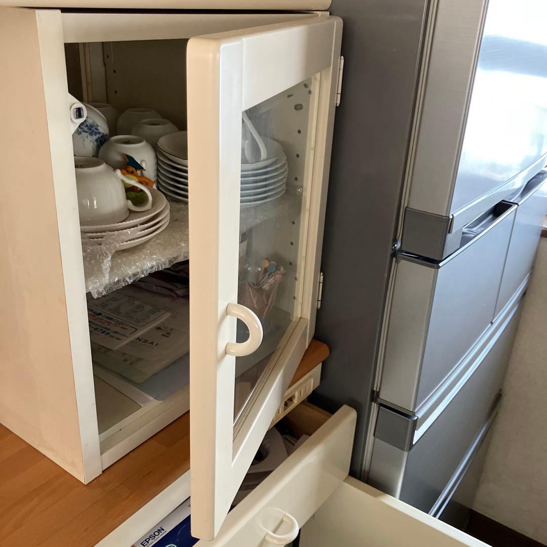 ￼折りたたみ式対面カウンター食器棚