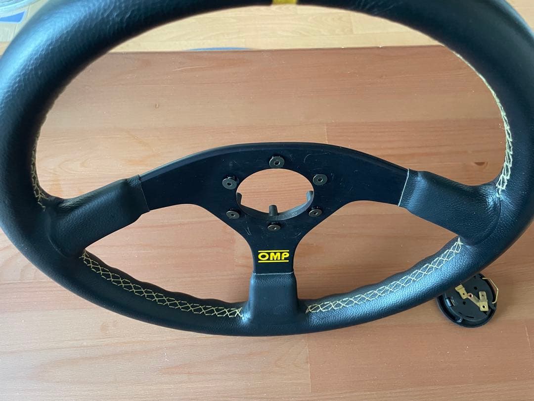 OMP ステアリング 35パイ