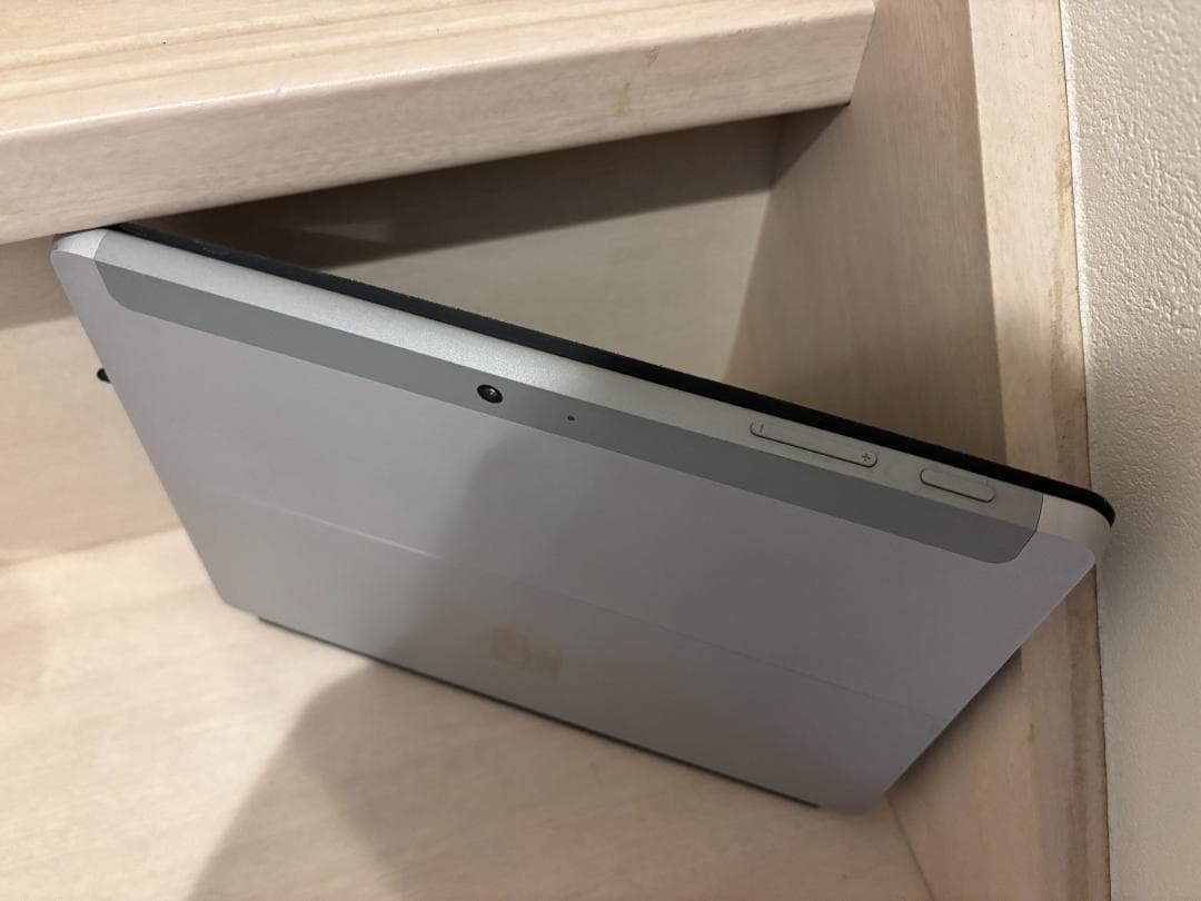 Surface Go2 8G/128GB Core M3 Office2024付