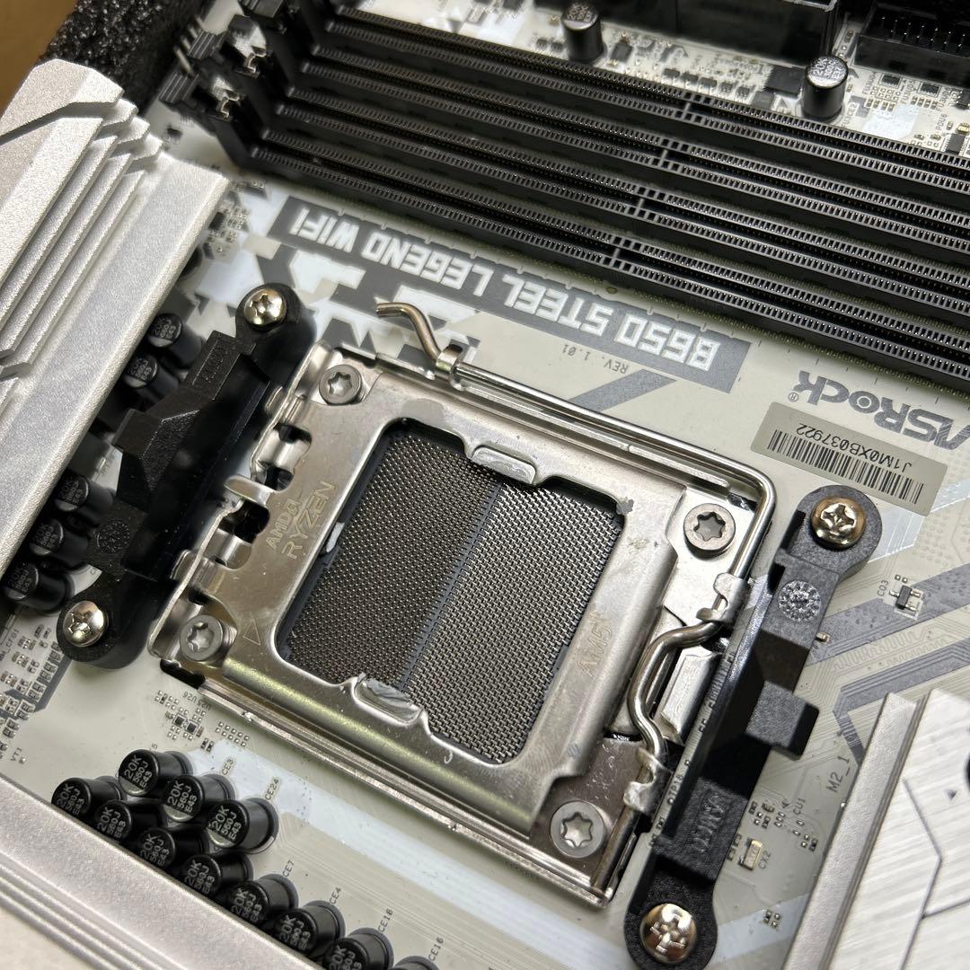 ASRock マザーボード B650 Steel Legend WiFi