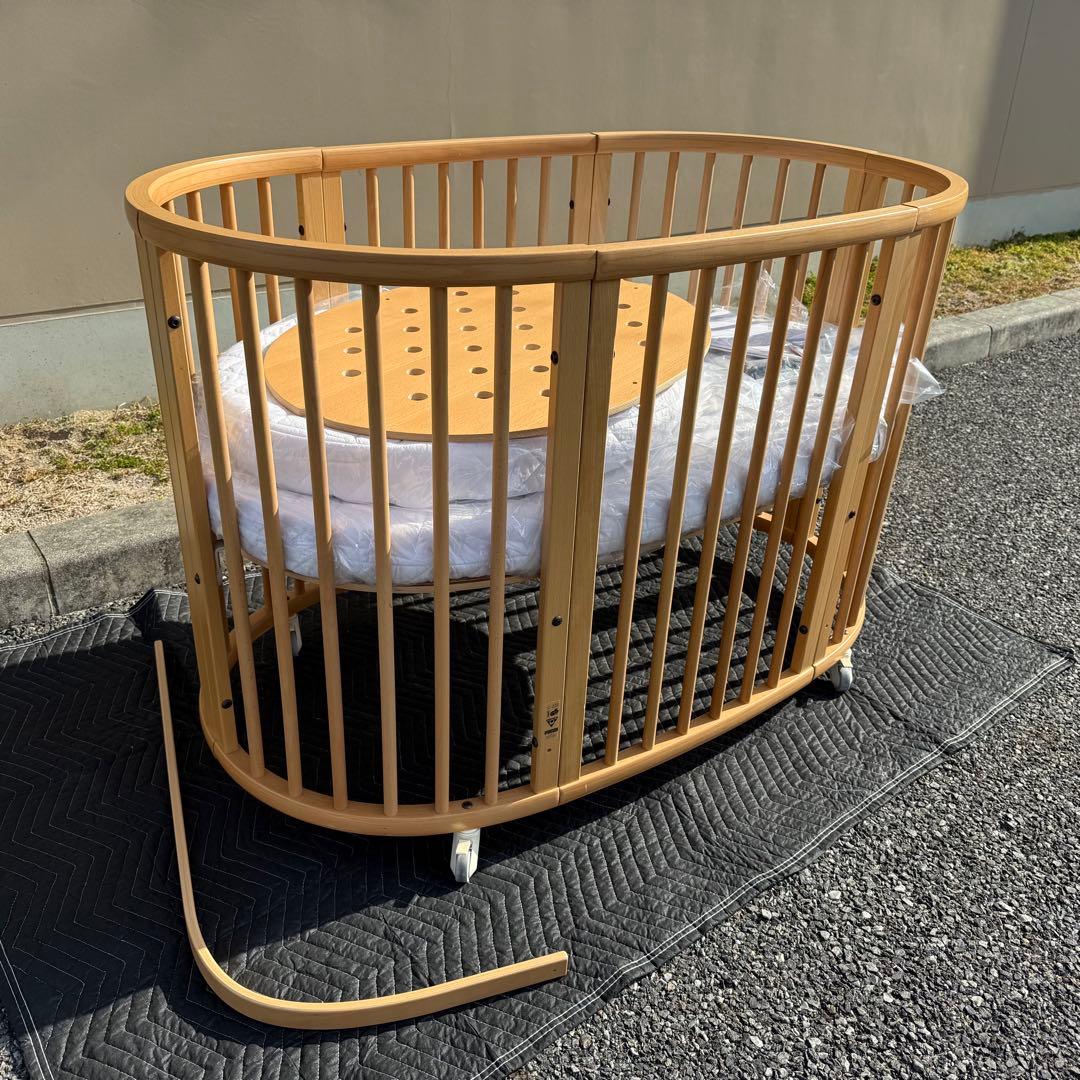 ② ストッケ スリーピー ベビーベッド 木製 ナチュラル V2