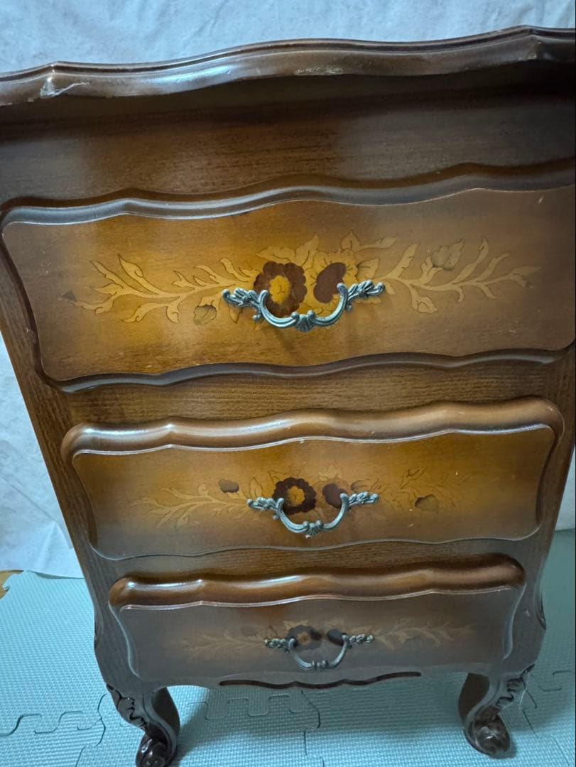 チェスト　猫脚　3段 アンティーク ヴィンテージ