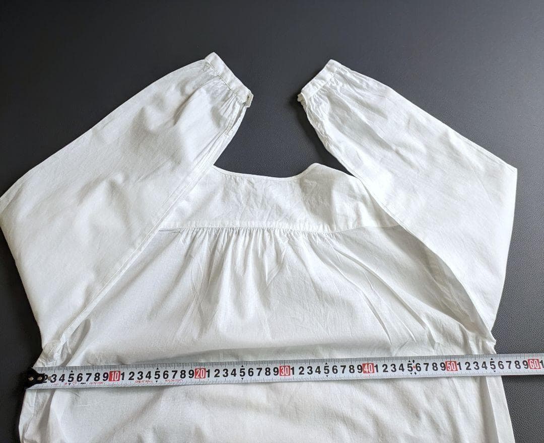 ピンクハウス／フリル♪ 羽織りにもなるゆったりフリルブラウス ホワイト 白