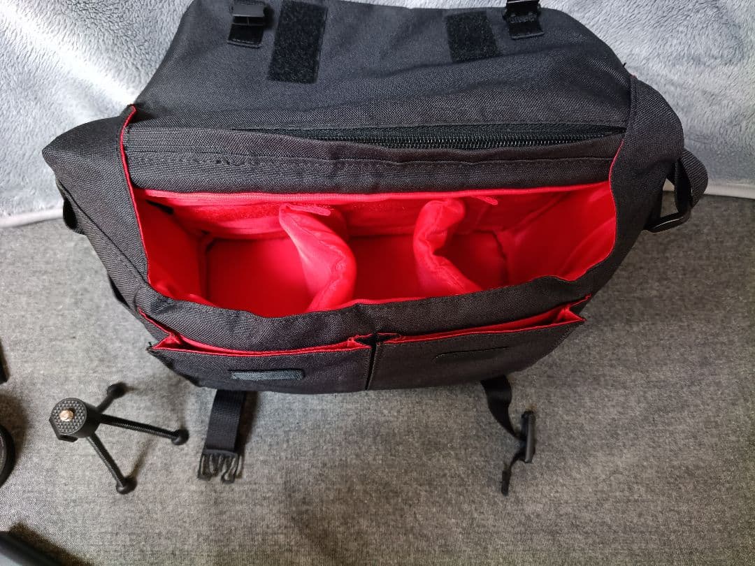 Canon EOS ミラーレス一眼 ホワイト