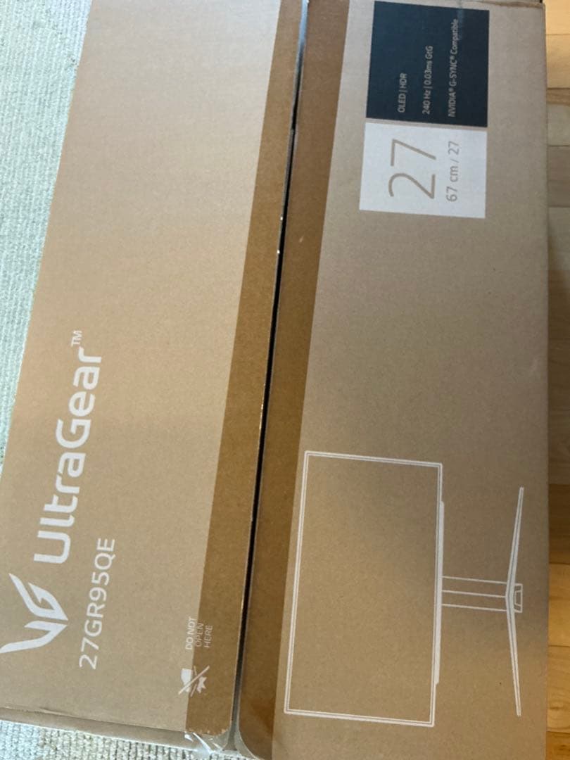 LG UltraGear 27GR95qE26.5インチゲーミングモニタ有機EL