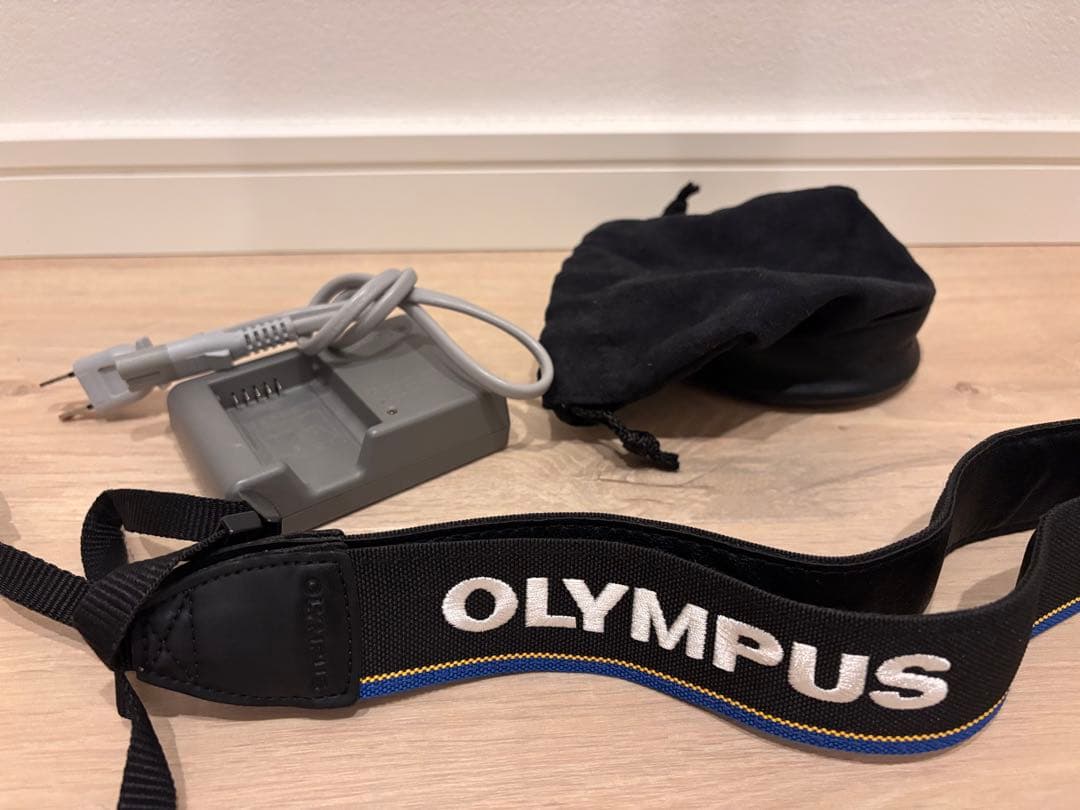 オリンパス E-M1 本体M.ZUIKO DIGITALレンズ2本セット