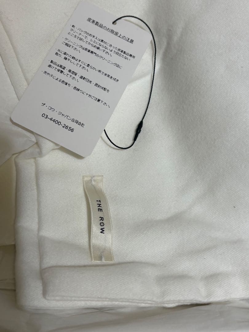 ザロウジッパー付き ブラック 厚底 ショートブーツ