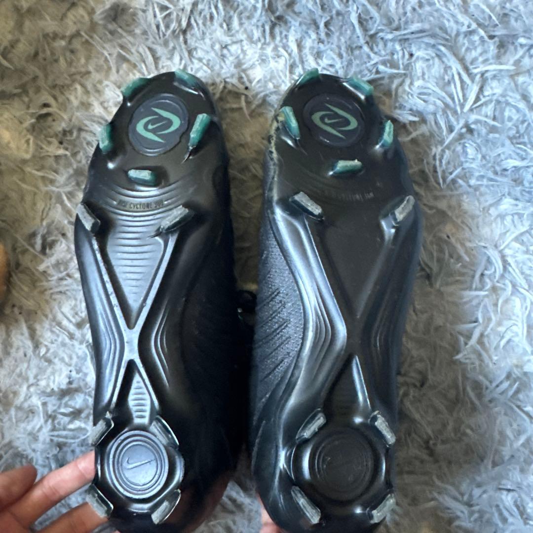 NIKE ファントム　サッカースパイク FG 値下げあり