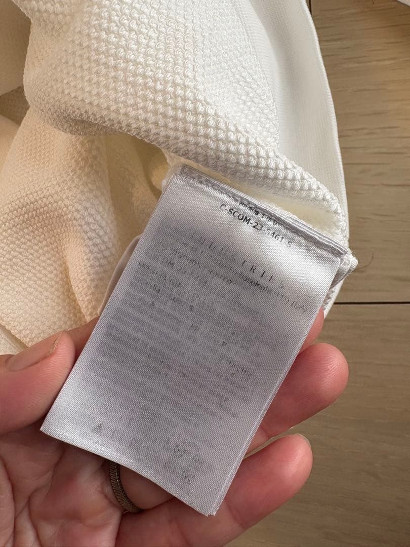 23AW美品❣️正规品❣️男女兼用モンクレールロゴエンブロイダリートレーナーホワイト