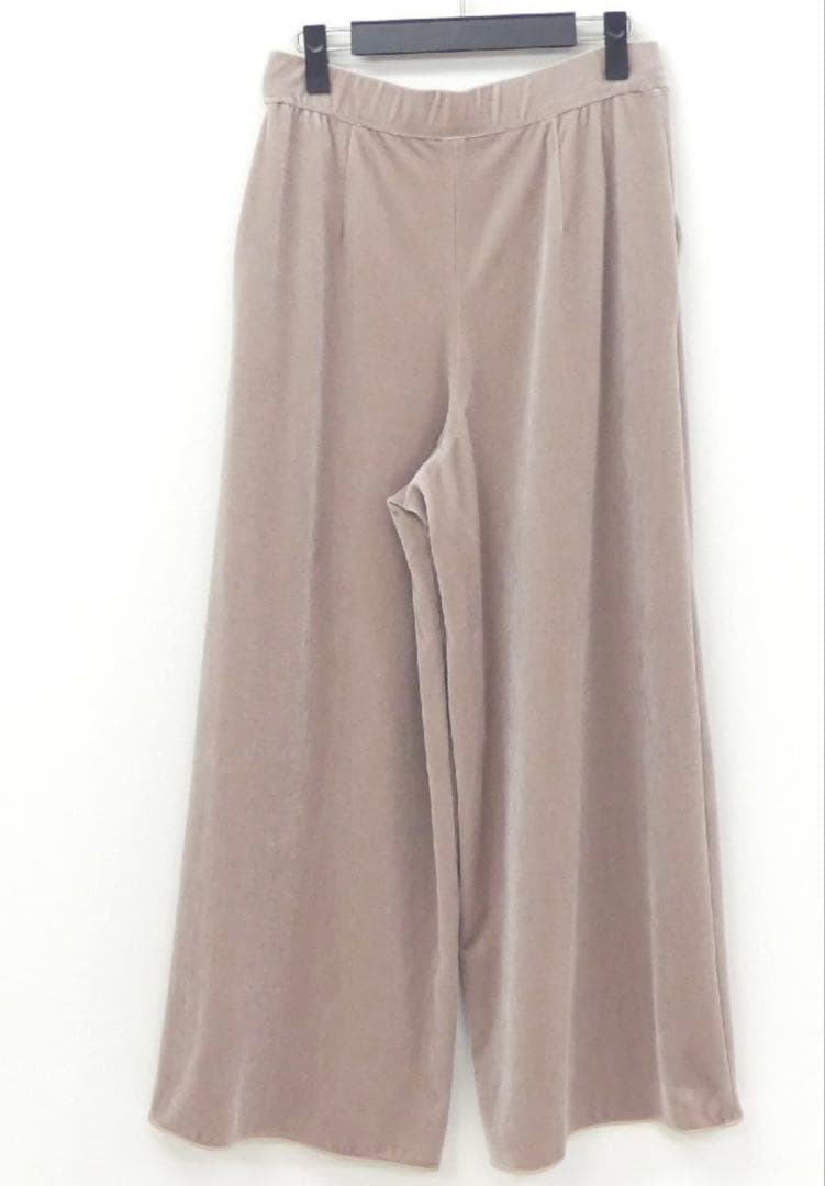 フォクシー　2023年　ベロア　パンツ