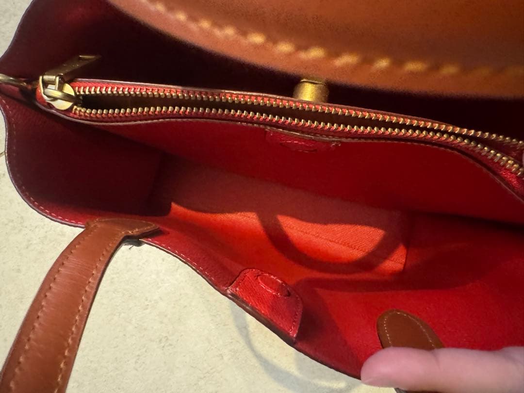 新品コーチ coachダイナソー柄トート/ショルダーバッグ