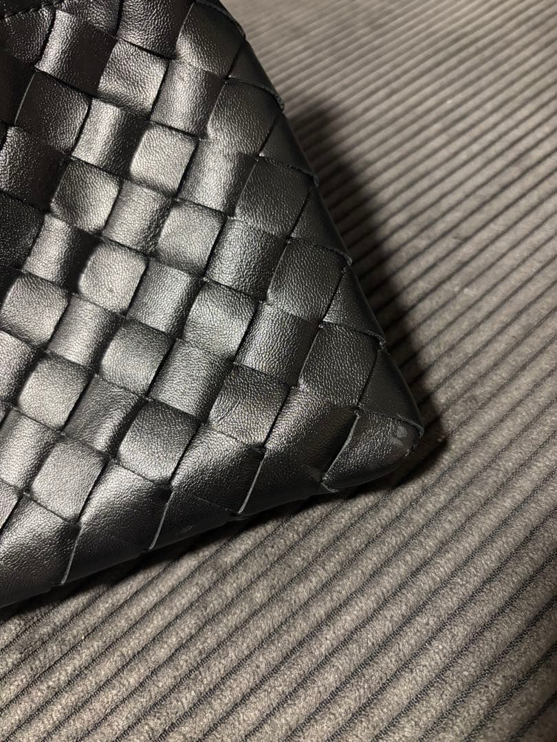 BOTTEGA VENETA スモールダストバッグ　ブラック　ショルダーバッグ