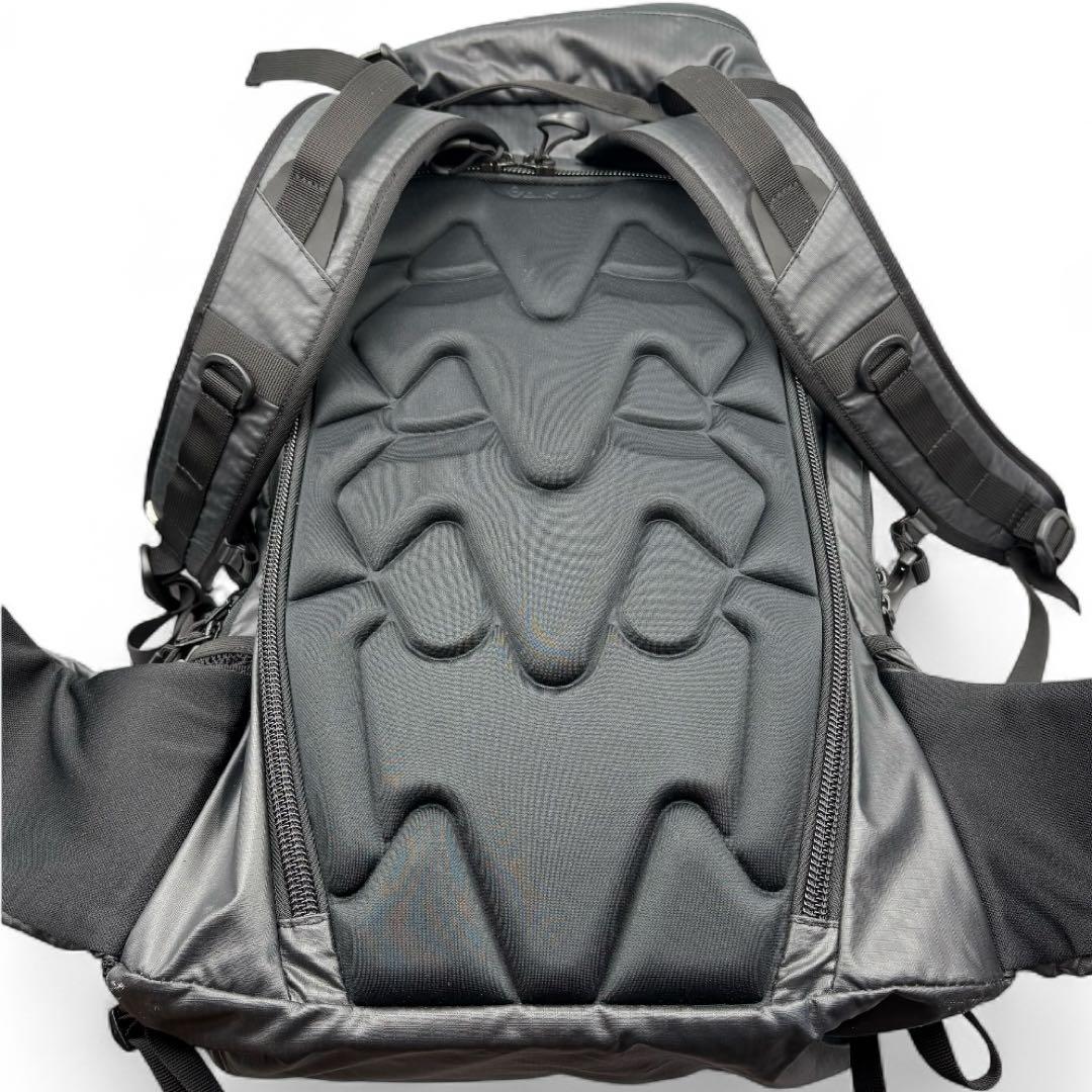 Burton AK457(藤原ヒロシ)バックパック33L定価¥38.200