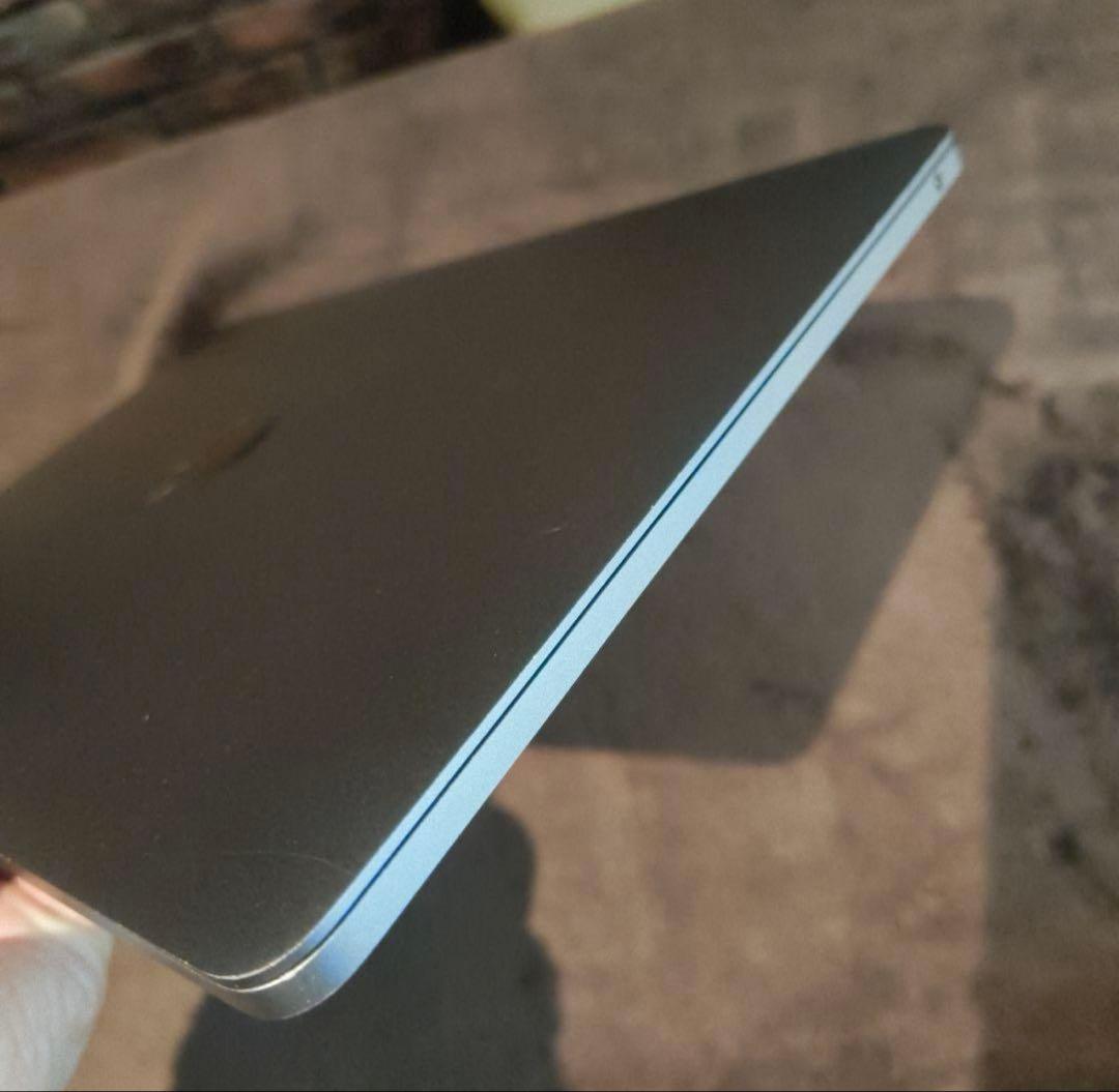 Apple MacBook pro 2020 intel（8G 512ギガ）