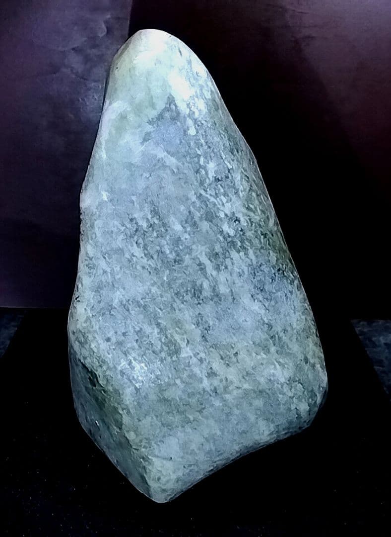 ★翡翠原石★糸魚川硬玉【姫川・転石磨き石1.1kg】