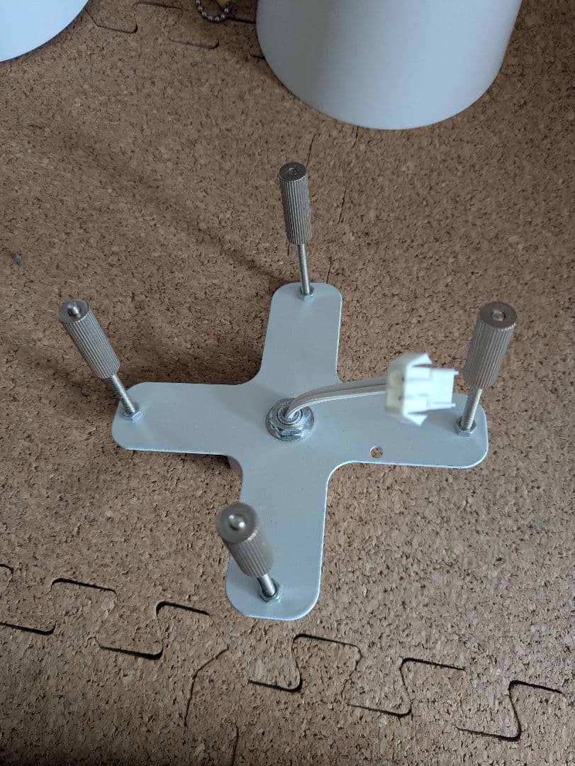 4灯式シーリングライト ホワイト