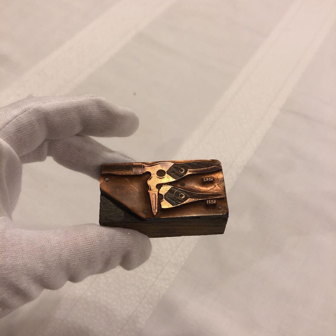 イギリス　アンティーク　印刷用スタンプ　真鍮と木材　４点セット