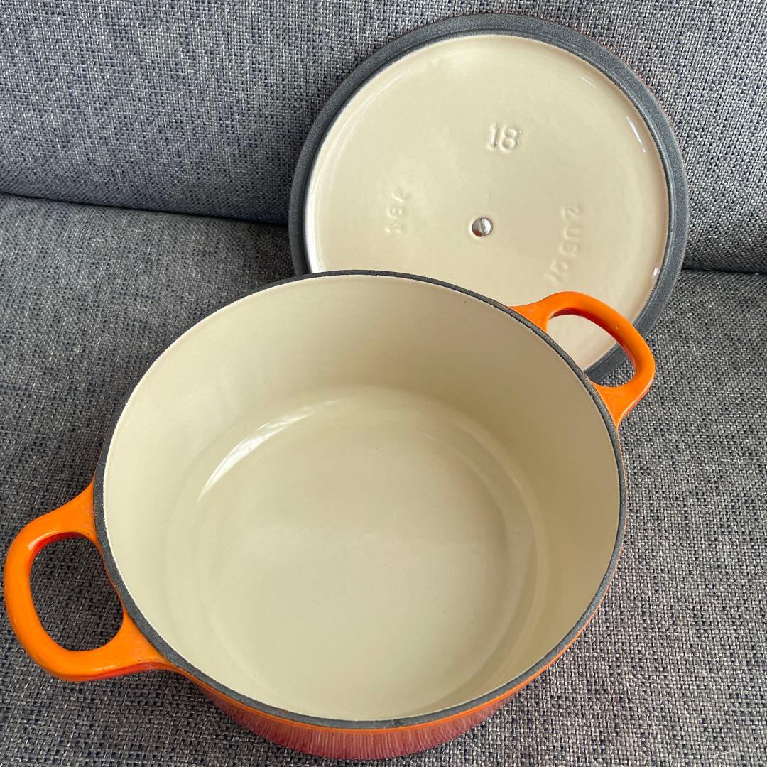 新品　ルクルーゼ　ココットロンド　両手鍋 18cm 箱無し