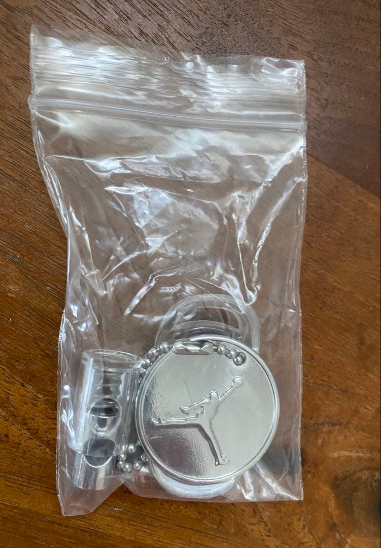 新品未使用　ナイキ エアジョーダン6 レトロ ロー ゴルフ \"ギフトギビング\"