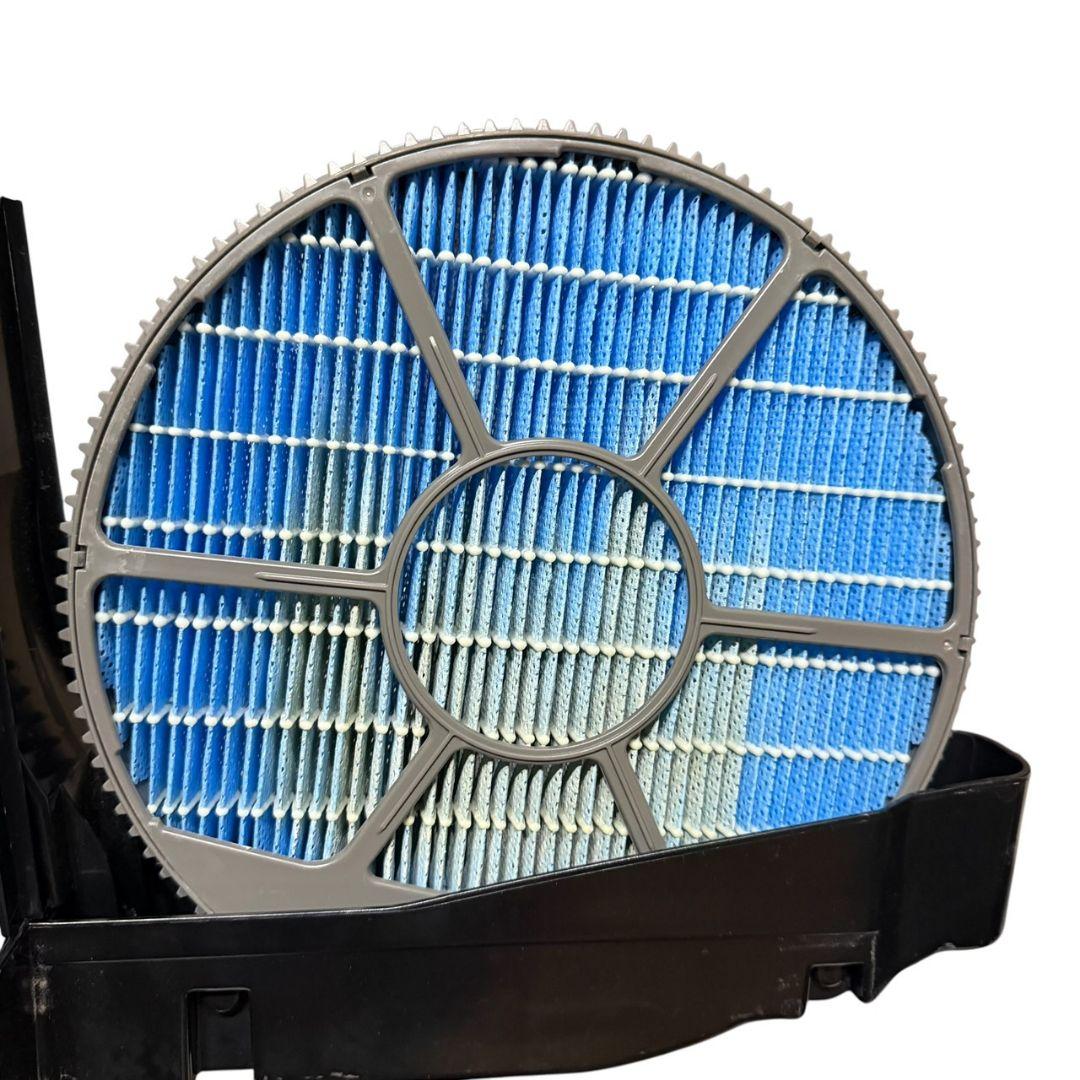 【SHARP】 除湿加湿空気清浄機 プラズマクラスター　KC--HD70-W