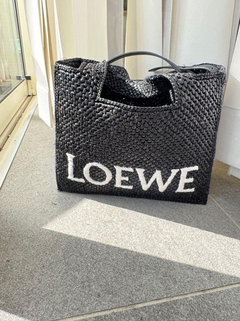 LOEWE かごバッグ　フォント　トート　カゴ　ショルダー　黒