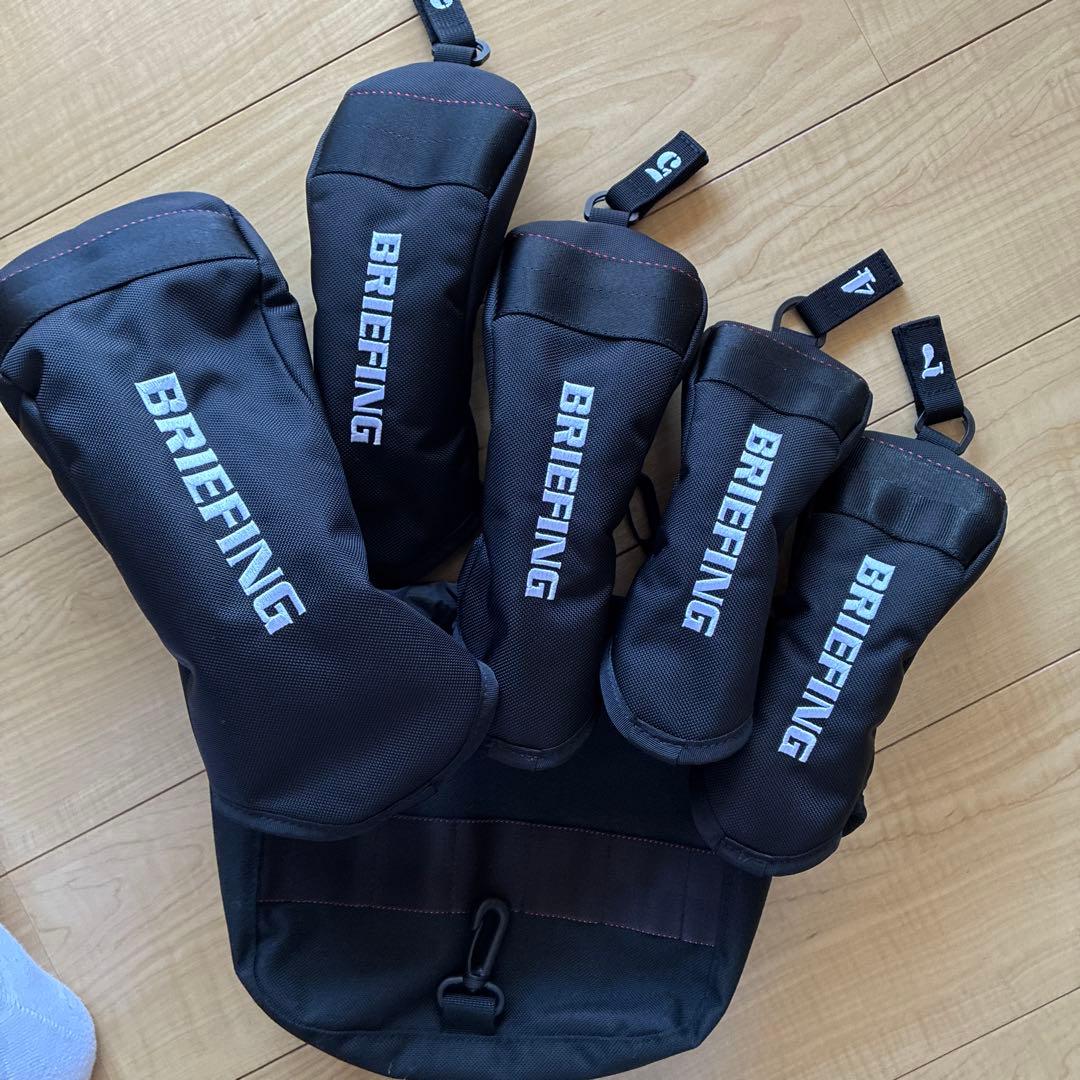 BRIEFING ブラック キャディバッグCR-3 ヘッド、アイアンカバー