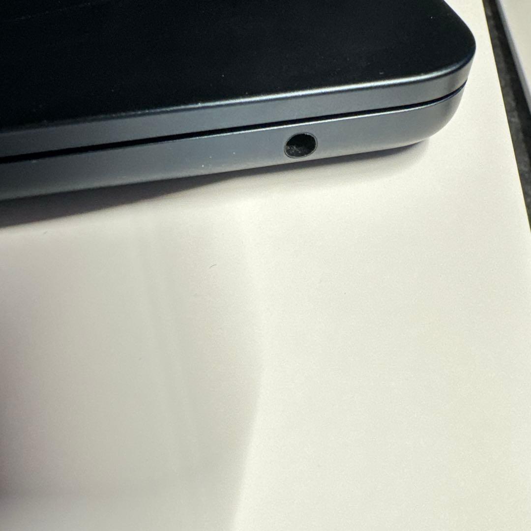 13　MacBook Air 8コアCPU8コアGPU　M2スペースグレイ