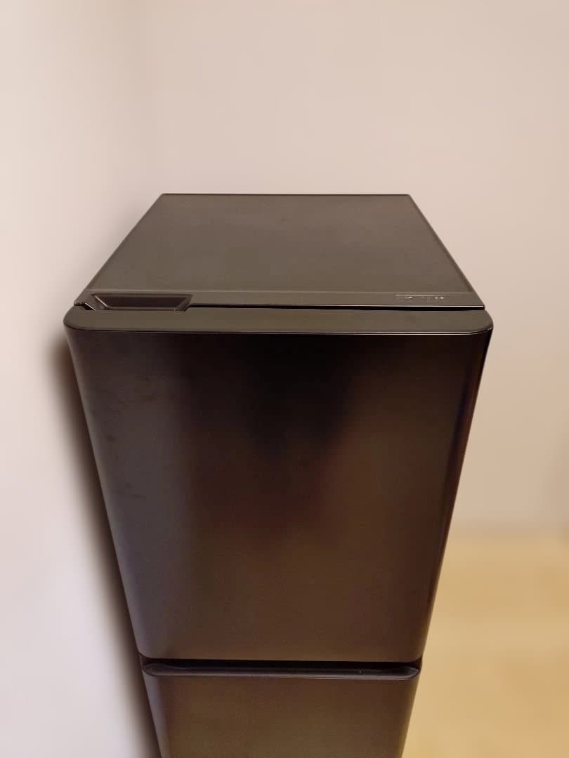 【2025年製 美品】霜取り不要 フローリング保護板付けます 135L冷凍冷蔵庫