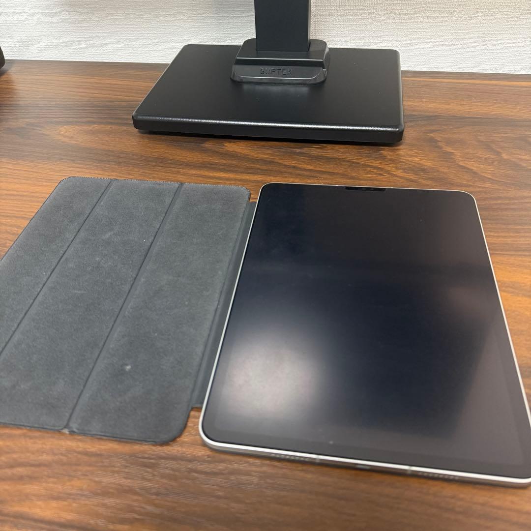 (ほぼ新品未使用)iPad Pro 11インチ 4th gen シルバー